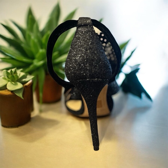 Alexandre Birman Black Velvet Strappy Heels - Picture 6 of 7